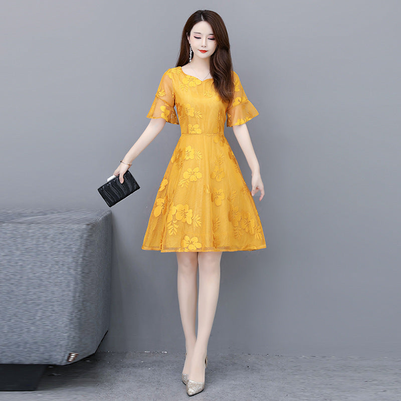 Women's Slim Lace Mid-length Short-sleeved Waist Dress