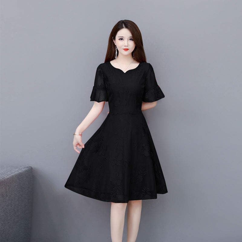 Women's Slim Lace Mid-length Short-sleeved Waist Dress